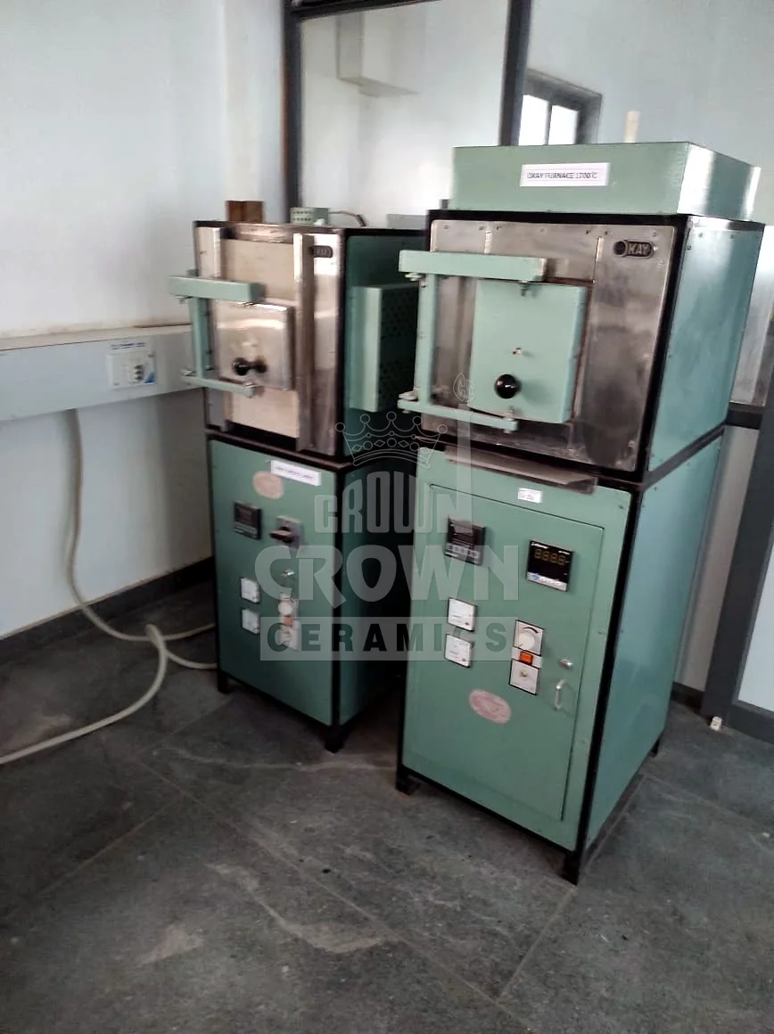 PLC furnace (1700 °C) and spalling test furnace